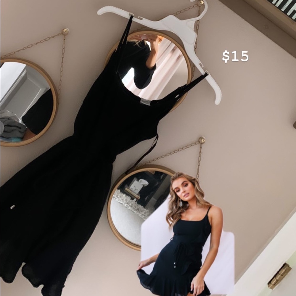 Selfie Leslie Dress